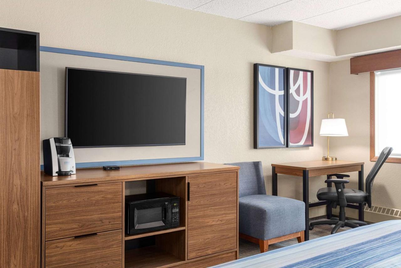 Americinn By Wyndham Hotel