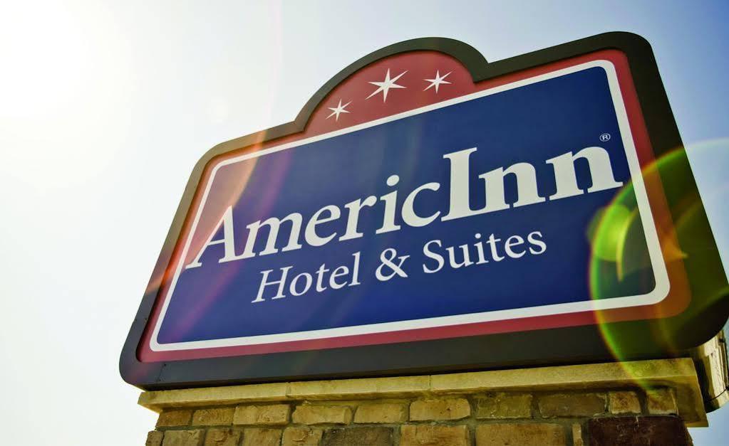 Hotel Americinn By Wyndham Roseau