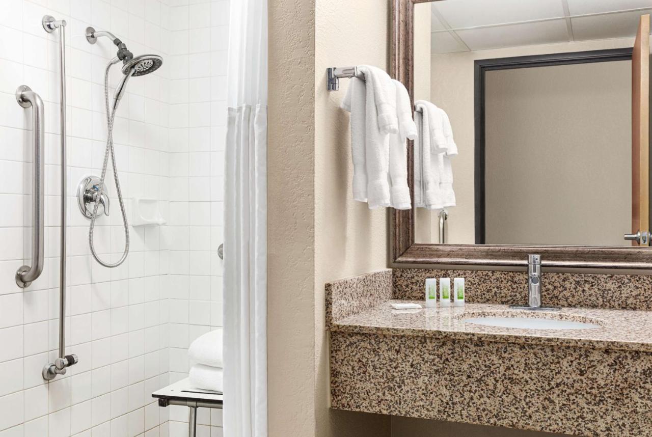 Americinn By Wyndham Hotel Roseau